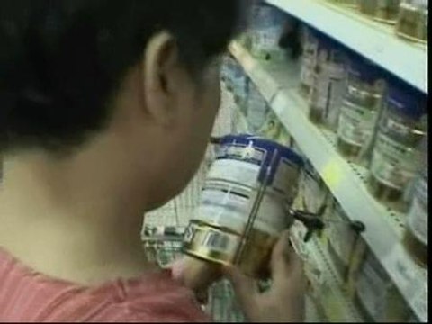 Mueren cuatro niños en China por tomar leche en polvo contaminada
