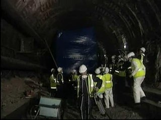 Un incendio suspende el tráfico ferroviario en el Eurotunel