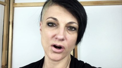 A Review of A New Earth by Eckhart Tolle: The Pain Body