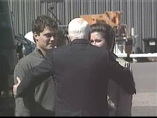 McCain saluda al futuro yerno de Sarah Palin