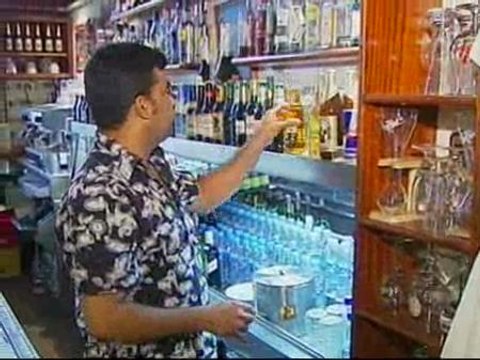 Detenidas ocho personas en Barcelona por disfrazarse de policías y estafar a turistas