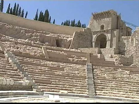20 siglos después resurge el teatro romano