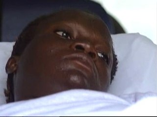 Los supervivientes de la patera de Almería reciben la orden de expulsión