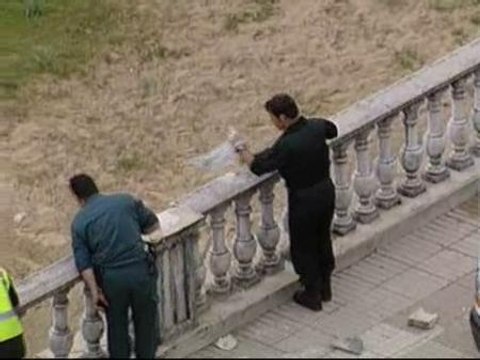 ETA hace estallar tres artefactos de escasa potencia en Cantabria