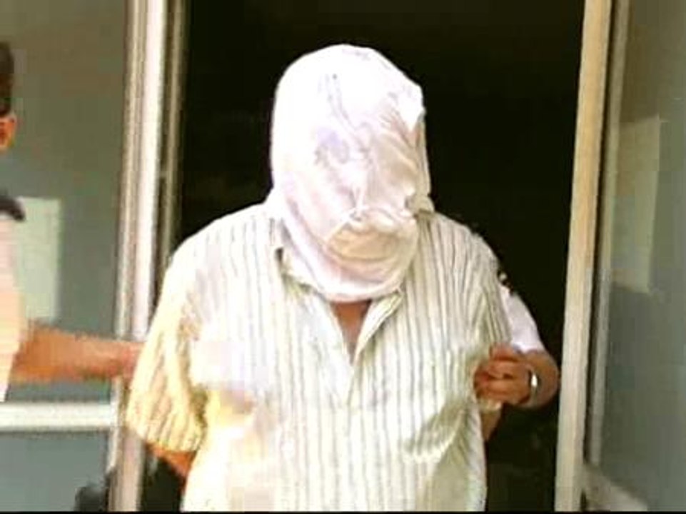 Insultos al presunto pederasta de Paterna