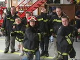 Niños con síndrome Down son la imagen del calendario benéfico de los bomberos de Arteixo