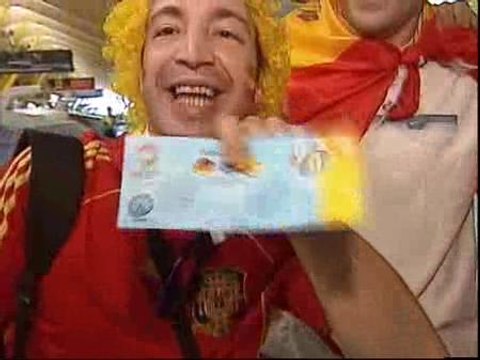 Cientos de aficionados españoles viajan a Austria para animar a la selección