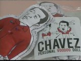 Un muñeco vudú de Hugo Chávez arrasa en Colombia