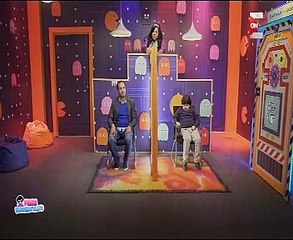 شاهد رد فعل الطفل دانيال بعد "تصغير" والده فى ميس أندرستاند