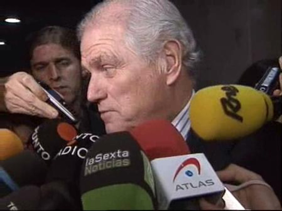 Calderón: "Ni hemos hecho ni vamos a hacer nada en contra de la voluntad del Manchester"