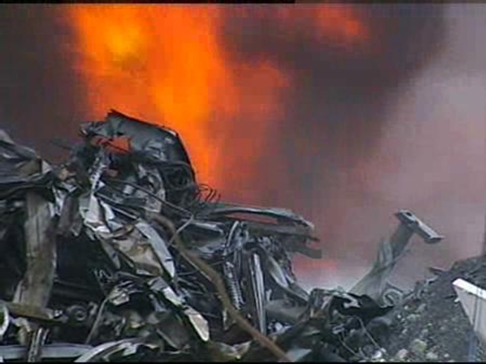 Incendio en una fábrica de plásticos en Barcelona