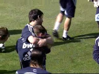 Ruud Van Nistelrooy ya está a disposición de Schuster