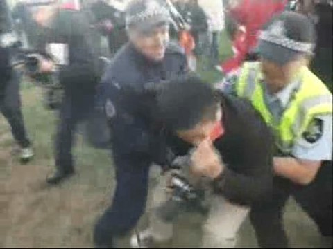 Detenciones en Camberra al paso de la antorcha olímpica