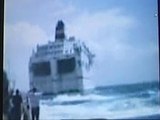 El temporal obliga a dejar en tierra a 86 pasajeros de un ferry que viajaba de Lanzarote a Cádiz