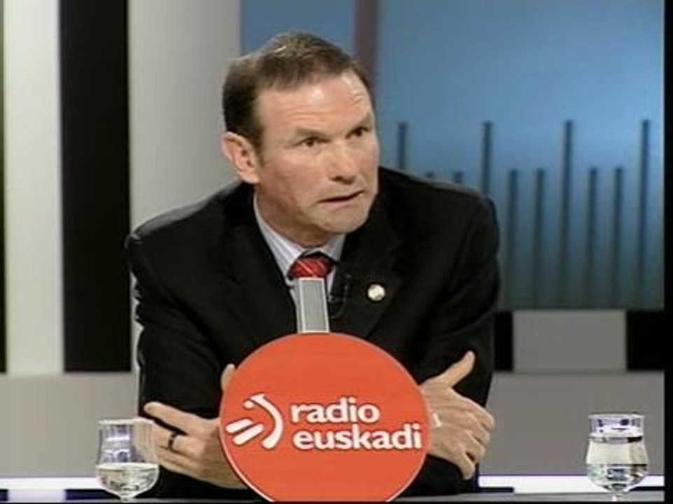 Ibarretxe: "Si Zapatero rechaza la mano tendida, el Ejecutivo vasco seguirá adelante"