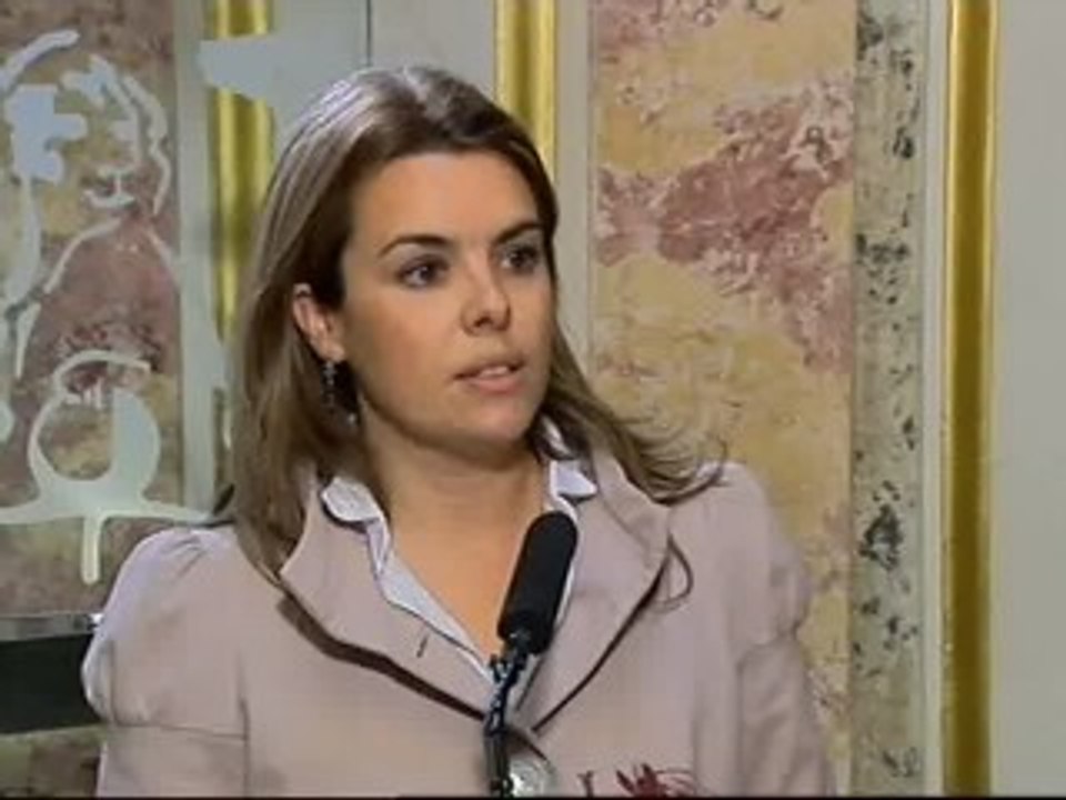 Sáenz de Santamaría: "El discurso de Zapatero ha sonado a lírica y retórica"