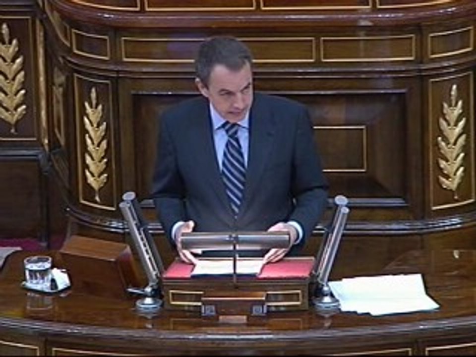 Zapatero: "cualquier cobarde que levante la mano a una mujer se enfrenta a 44 millones de personas"