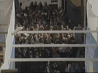 Los chipriotas ya pasean por la calle Ledras, tras 34 años de división