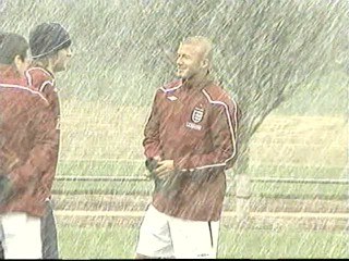 Beckham espera jugar el miércoles su partido número 100 con Inglaterra