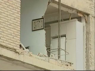 Los bomberos siguen trabajando en los edificios afectados de Calahorra