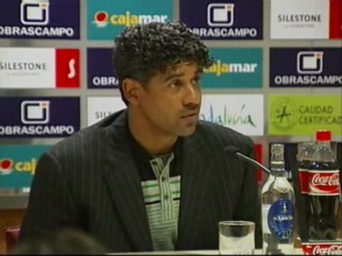 Rijkaard asegura que es una lástima marcar dos goles fuera de casa y no ganar el partido