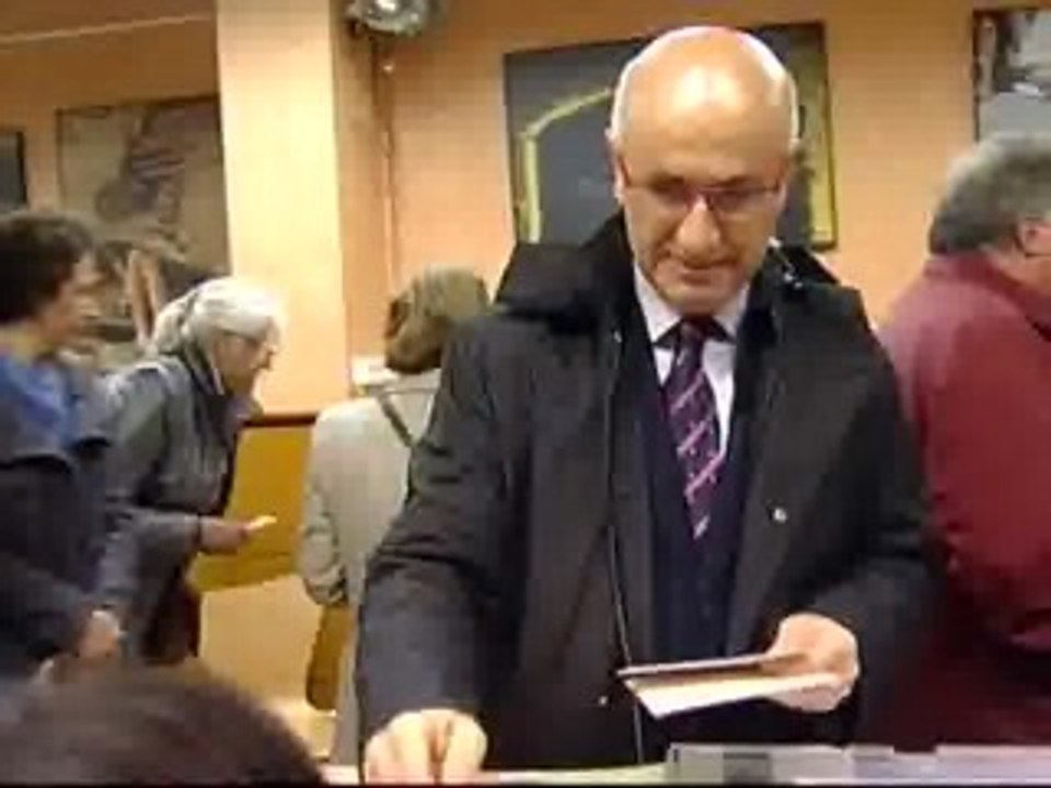 Duran i Lleida espera que "ni ETA ni nadie" estropee la jornada electoral