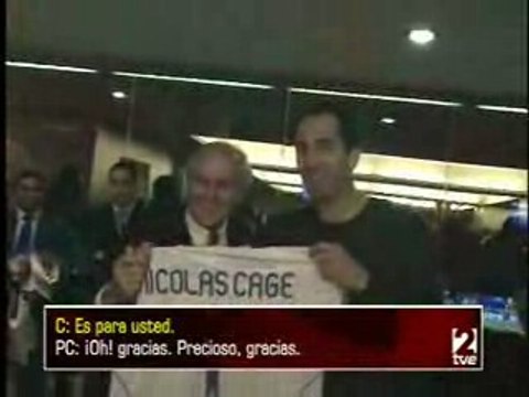 El falso Nicolas Cage, con Calderón en el Bernabéu