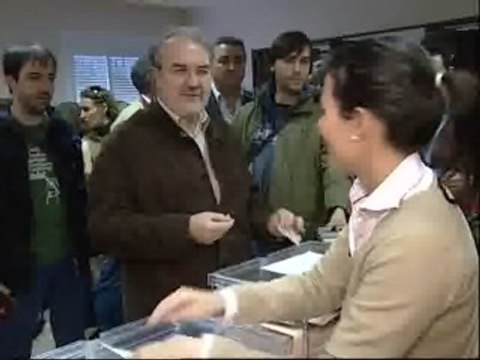 Pedro Solbes hace un llamamiento al voto masivo