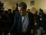 Zapatero acude a las urnas
