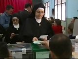 Los andaluces votan también hoy en las elecciones autonómicas
