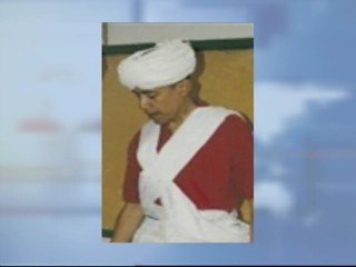 Hillary Clinton utiliza una foto de Obama para anunciar que es musulmán