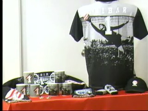 El Athletic presenta la línea de ropa Iribar
