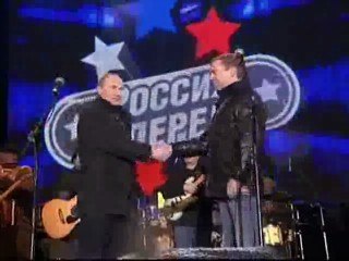 Medvedev seguirá la senda de Putin