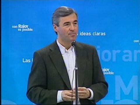 Acebes califica la participación de Rajoy en el debate de solvente y fiable