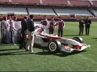 El Sevilla presenta su bólido para la Superliga Fórmula