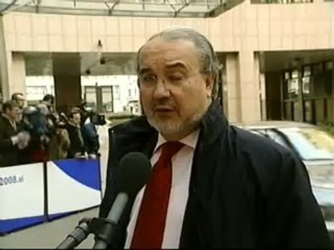 Solbes pide a los bancos que aclaren hasta qué punto están afectadas las economías