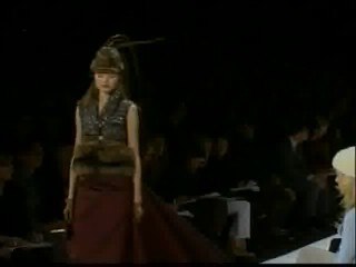 Carolina Herrera y sus sombreros otoñales