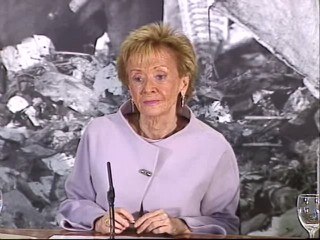 De la Vega afirma que el PP "quiere volver a la política de los amigos"