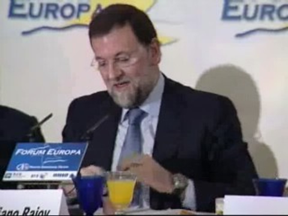 Rajoy: "Pizarro tiene muchas más ganas que el señor Solbes"
