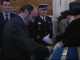 Francia condecora a título póstumo a los guardias civiles asesinados por ETA en Capbreton