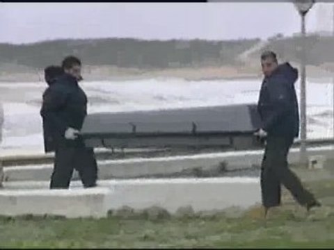 Sigue la búsqueda de los desaparecidos de la patera hundida