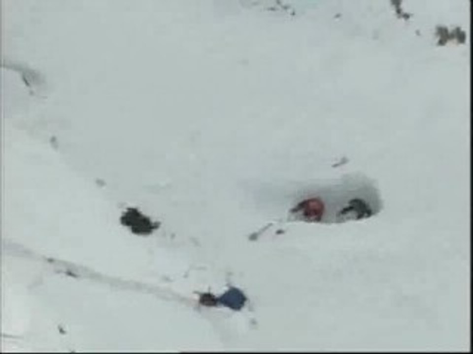 Tres esquiadores fallecen en Formigal atrapados por un alud