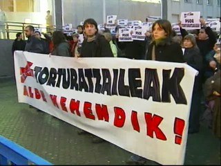 Se extienden en el País Vasco las muestras de solidaridad con los etarras detenidos en Arrasate
