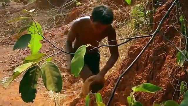 Digging the cliff to build natural water filter for drinking with amazing swimming pool