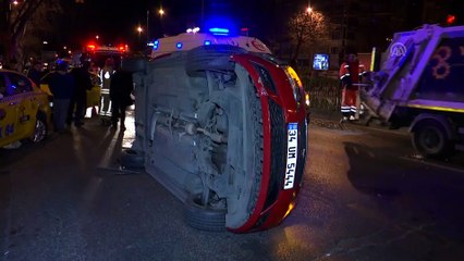 Fatih’te trafik kazası: 3 yaralı -  İSTANBUL