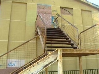 Ocupan un mercado vecinos del distrito de San Blas