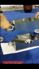 Des pièces métalliques s'emboitent parfaitement