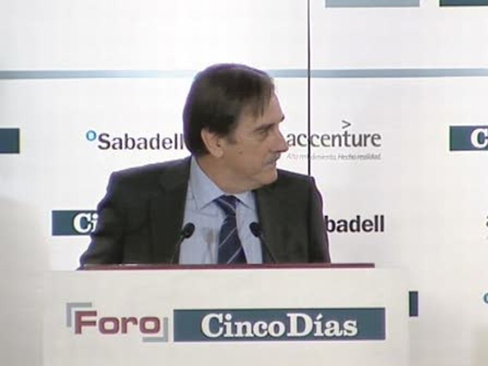 Valeriano a De Guindos: "La S.S presenta supèrávit"