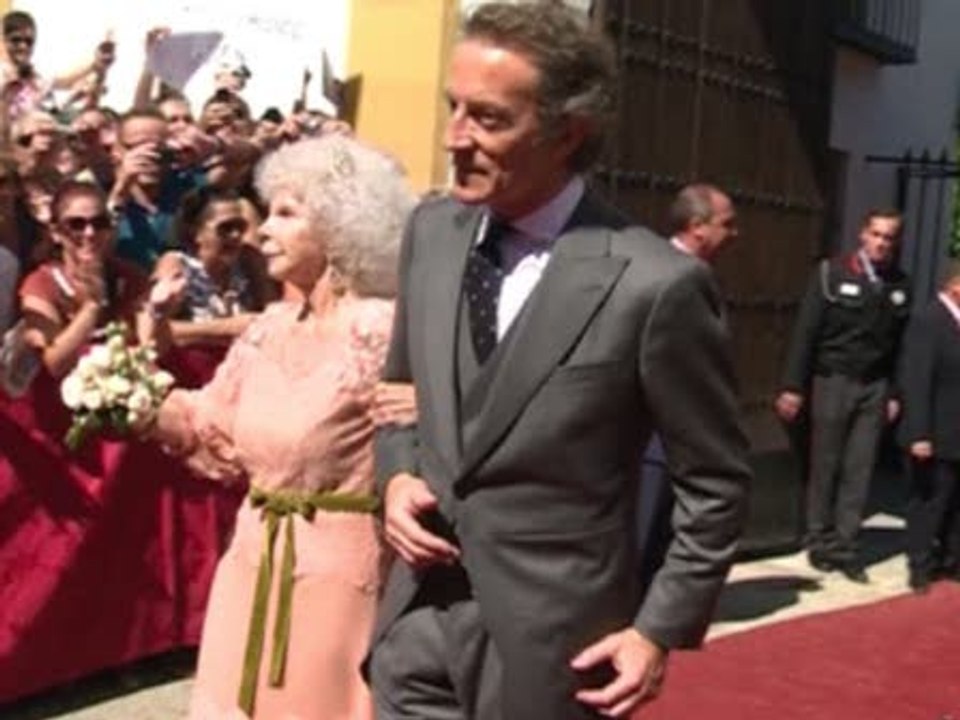 Duquesa de Alba podría quedarse sin luna de miel