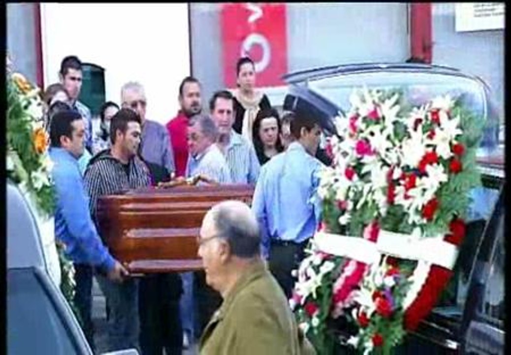 Entierran a las víctimas del derrumbe en Cuevas de Almanzora